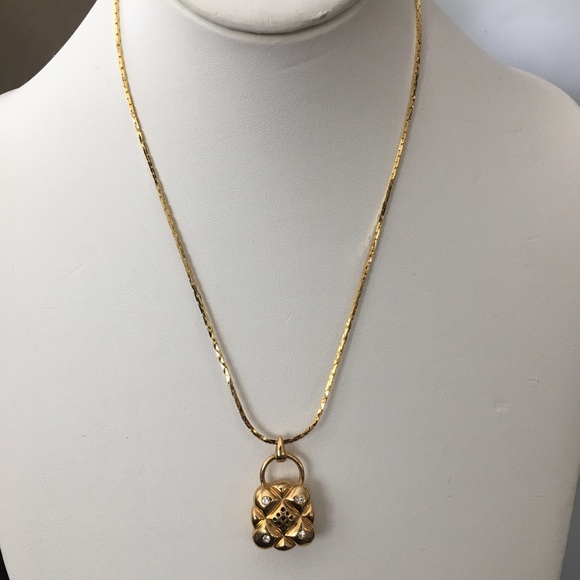 Gold tone diamanté openable pendant and chain - Picture 2 of 8